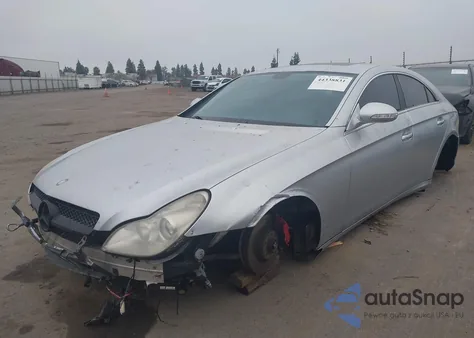 2007 Mercedes-Benz Cls 550 z USA, uszkodzony, nr VIN WDDDJ72XX7A100053